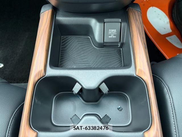 Honda CR-V HYBRID 2019-05 8284049-2