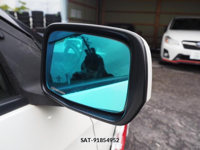 Honda CR-Z 2013-01 8284158-11