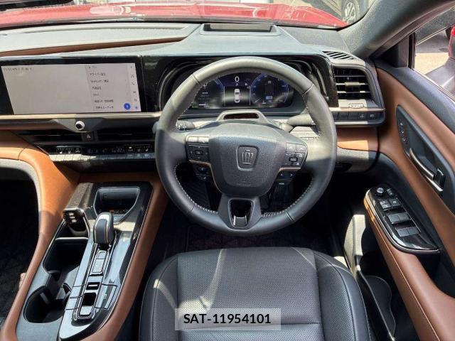 Toyota Crown Crossover 2024-08 8276979-2