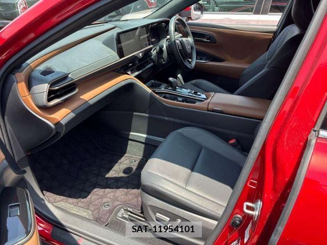 Toyota Crown Crossover 2024-08 8276979-4