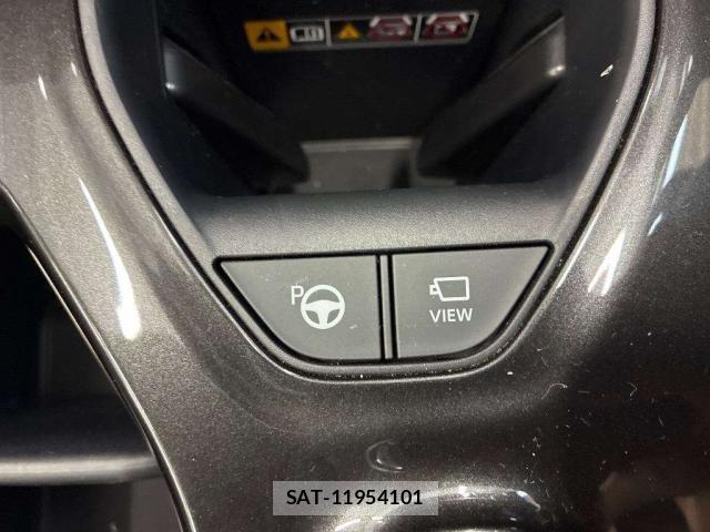 Toyota Crown Crossover 2024-08 8276979-6