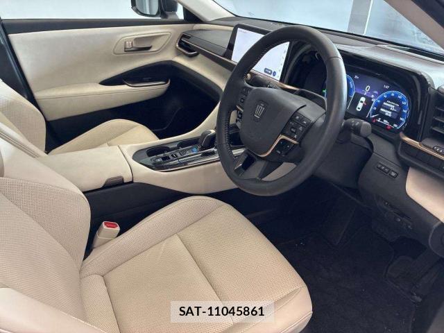 Toyota Crown Crossover 2024-06 8276980-3