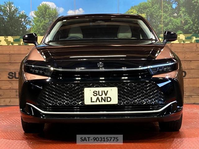 Toyota Crown Crossover 2023-09 8277631-13