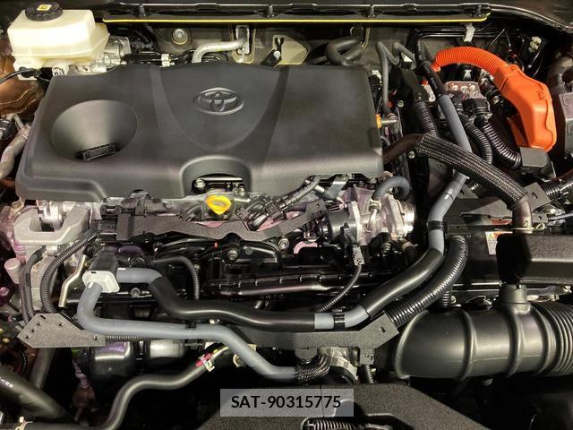 Toyota Crown Crossover 2023-09 8277631-17