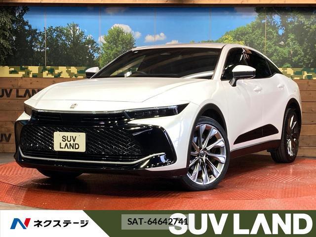 Toyota Crown Crossover 2023-09 8277649-0