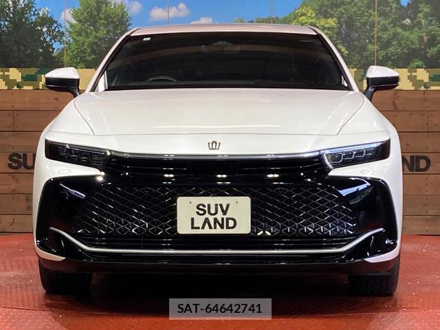 Toyota Crown Crossover 2023-09 8277649-13