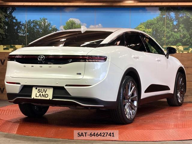 Toyota Crown Crossover 2023-09 8277649-16