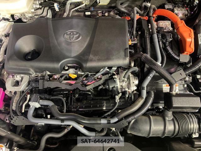 Toyota Crown Crossover 2023-09 8277649-17
