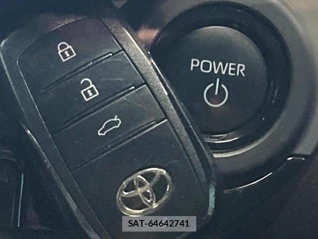 Toyota Crown Crossover 2023-09 8277649-7