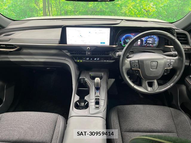 Toyota Crown Crossover 2023-01 8278793-1