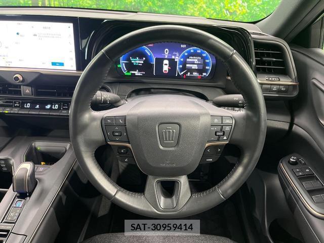 Toyota Crown Crossover 2023-01 8278793-10