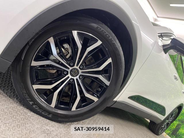 Toyota Crown Crossover 2023-01 8278793-12
