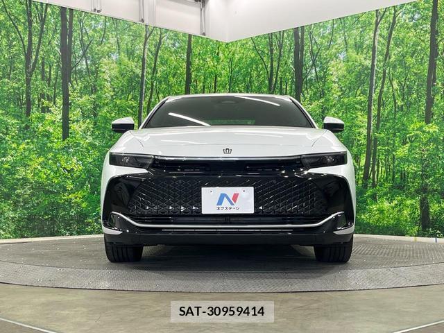 Toyota Crown Crossover 2023-01 8278793-13