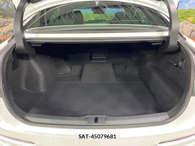 Toyota Crown Crossover 2023-01 8279028-10