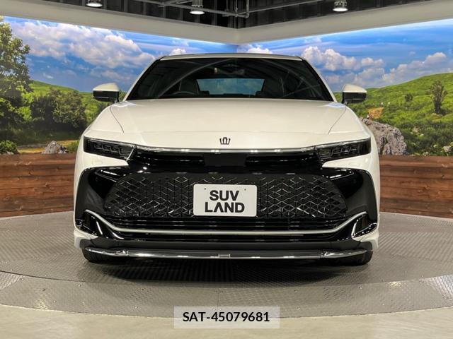 Toyota Crown Crossover 2023-01 8279028-14