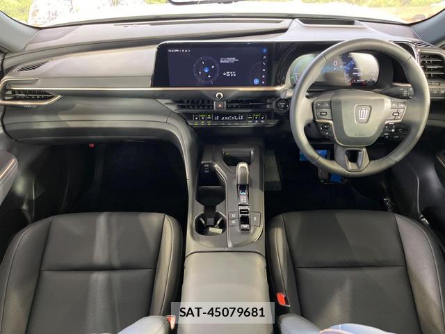 Toyota Crown Crossover 2023-01 8279028-2