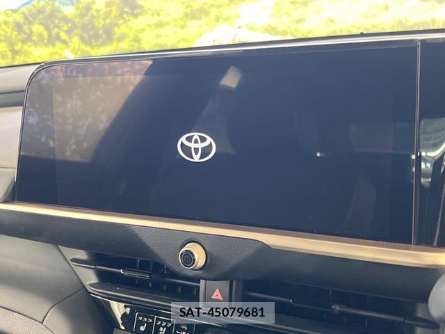 Toyota Crown Crossover 2023-01 8279028-4