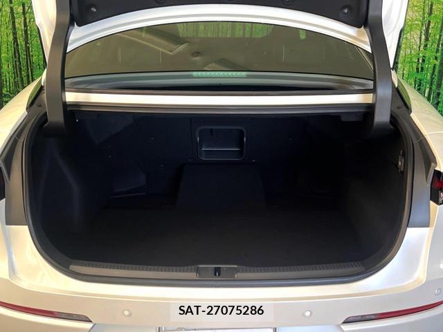 Toyota Crown Crossover 2023-01 8279411-10