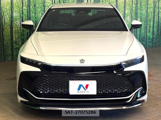 Toyota Crown Crossover 2023-01 8279411-14
