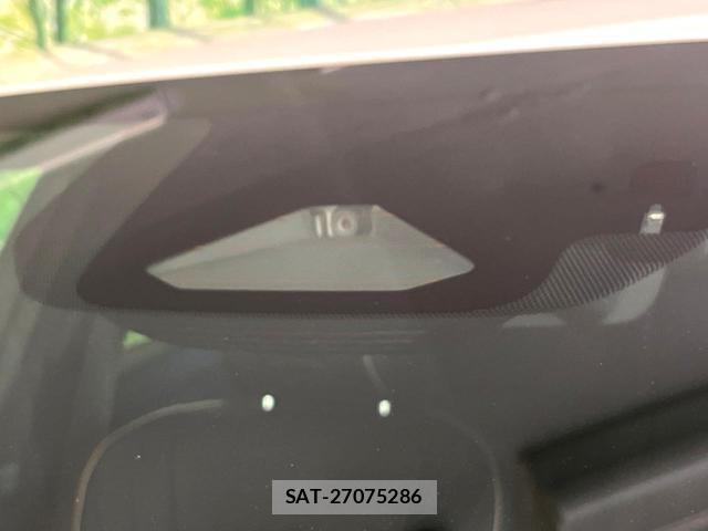 Toyota Crown Crossover 2023-01 8279411-3