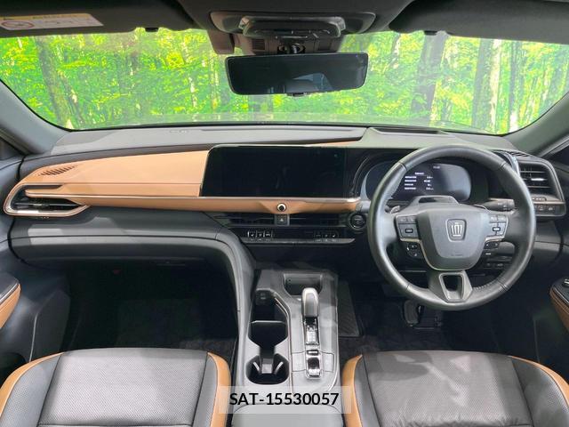 Toyota Crown Crossover 2023-01 8279456-1