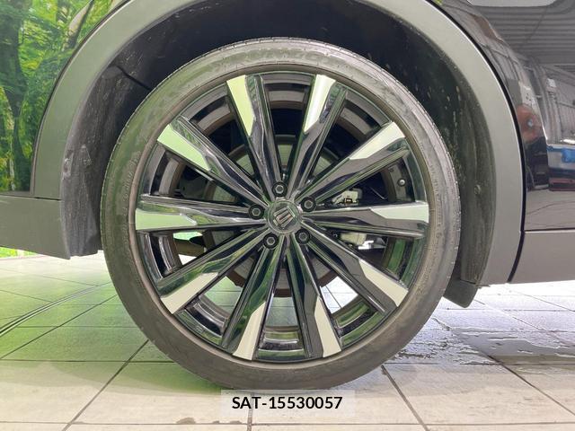 Toyota Crown Crossover 2023-01 8279456-12