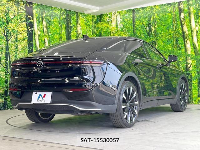 Toyota Crown Crossover 2023-01 8279456-16