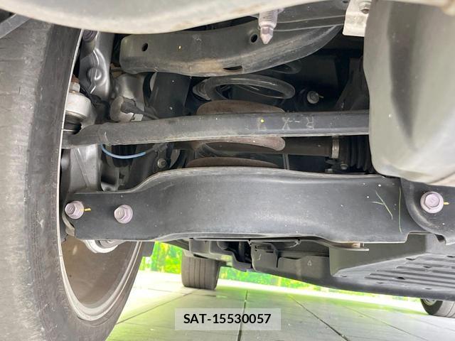 Toyota Crown Crossover 2023-01 8279456-19