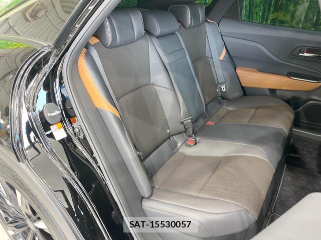 Toyota Crown Crossover 2023-01 8279456-8