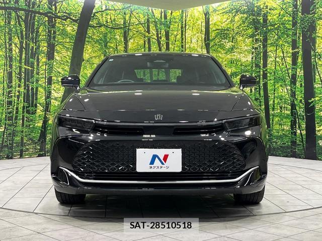 Toyota Crown Crossover 2023-03 8280115-14