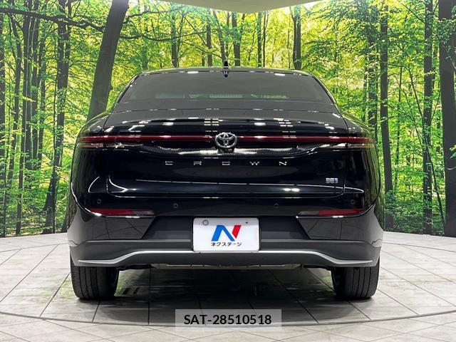Toyota Crown Crossover 2023-03 8280115-15