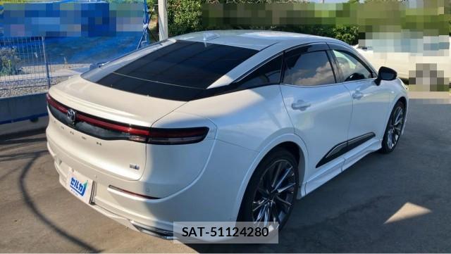 Toyota Crown Crossover 2023-01 8281766-12