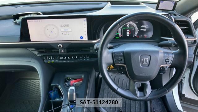 Toyota Crown Crossover 2023-01 8281766-16