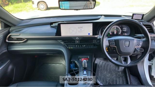 Toyota Crown Crossover 2023-01 8281766-2