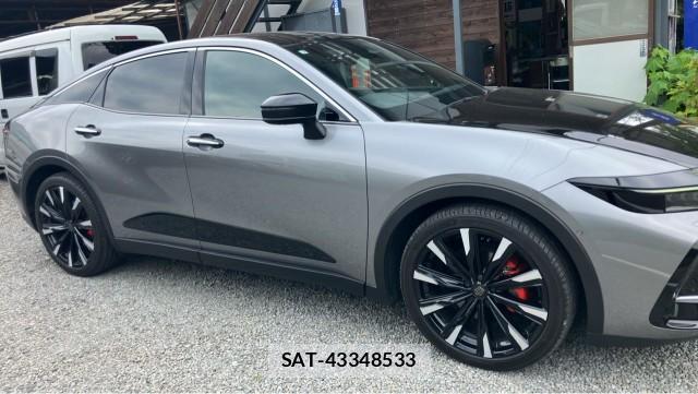 Toyota Crown Crossover 2023-03 8281838-3