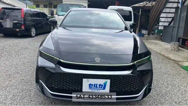 Toyota Crown Crossover 2023-03 8281838-9