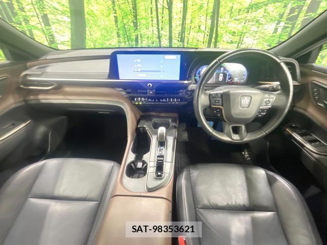 Toyota Crown Crossover 2023-08 8282649-1