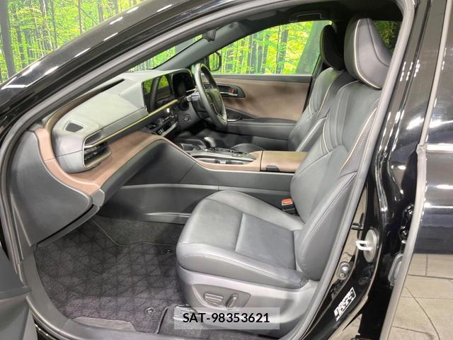 Toyota Crown Crossover 2023-08 8282649-7
