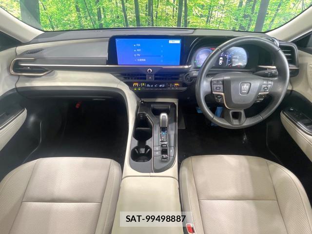 Toyota Crown Crossover 2023-05 8282650-1