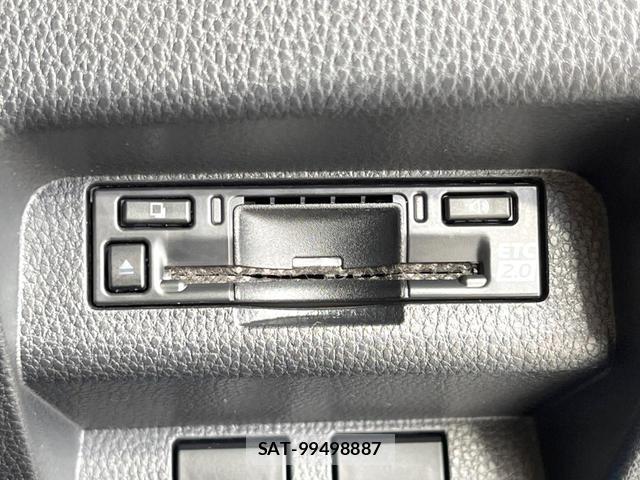 Toyota Crown Crossover 2023-05 8282650-5