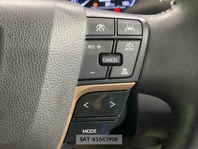 Toyota Crown Crossover 2023-12 8283189-5
