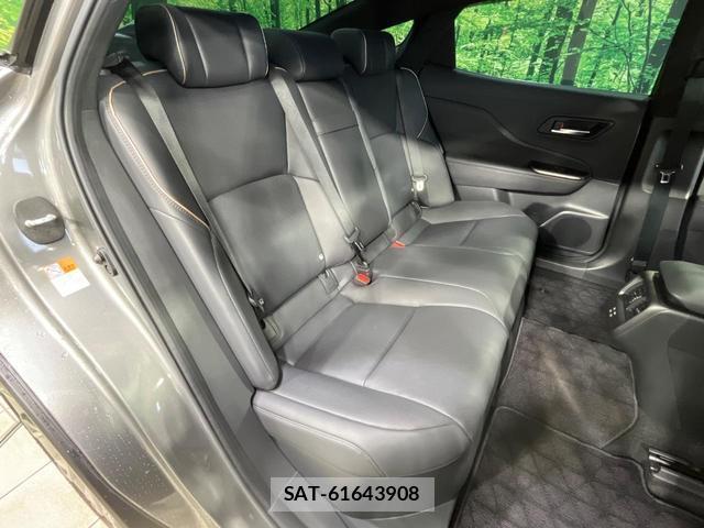 Toyota Crown Crossover 2023-12 8283189-8