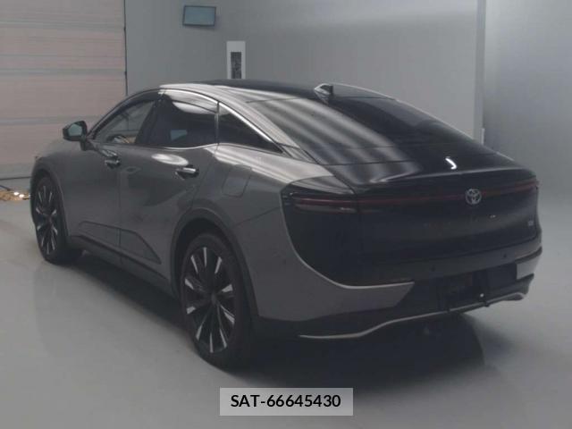 Toyota Crown Crossover 2022-12 8283930-3