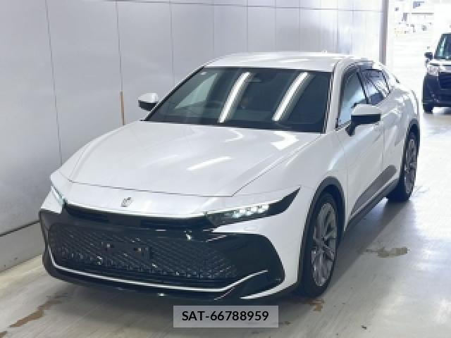 Toyota Crown Crossover 2024-03 8284413-0