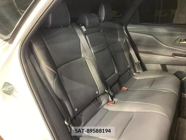 Toyota CROWN ESTATE 2025-09 8277638-8
