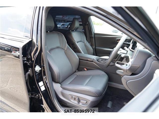 Toyota CROWN ESTATE 2025-09 8278113-10