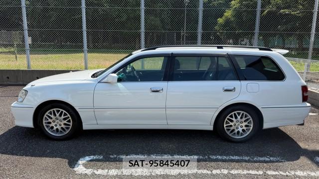 Toyota CROWN ESTATE 2002-06 8281832-10