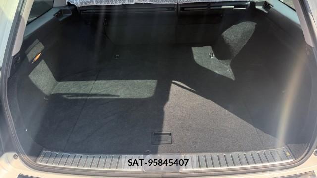 Toyota CROWN ESTATE 2002-06 8281832-16