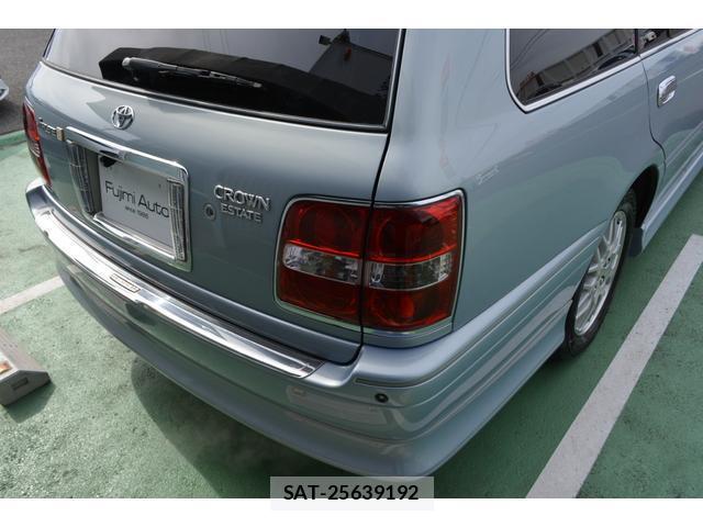 Toyota CROWN ESTATE 2005-08 8283237-12
