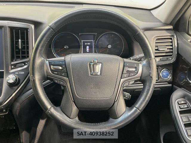 Toyota CROWN HYBRID 2016-03 8276678-11